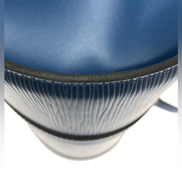 Auth LOUIS VUITTON Soufflot M52225 Toledo Blue Epi MI0965 Handbag - Picture 5 of 12